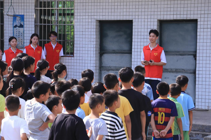 双百·青年突击队|广州城建职业学院：助力乡村教育振兴，传承爱国之情