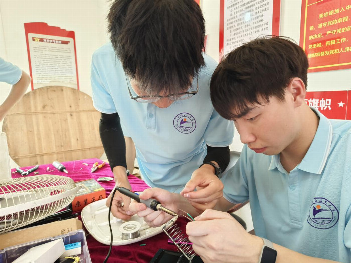 江西职业技术大学电气工程学院暑期“三下乡”社会实践暨大思政实践活动:荣耀电气基层行,流芳乡里绘夏梦