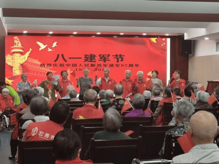 重中医学子“智扬柏坡魂”，以青春力量燃旺革命星火