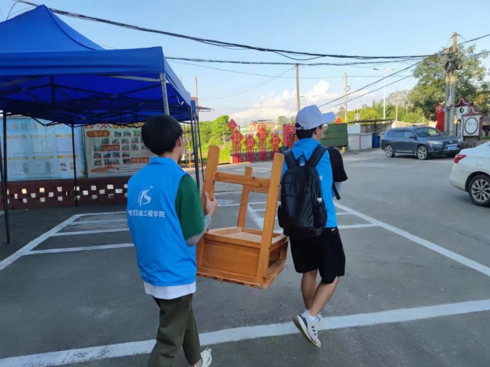 三下乡 | 党建引领新风尚，下乡服务暖乡间——“智慧引航”社会实践队