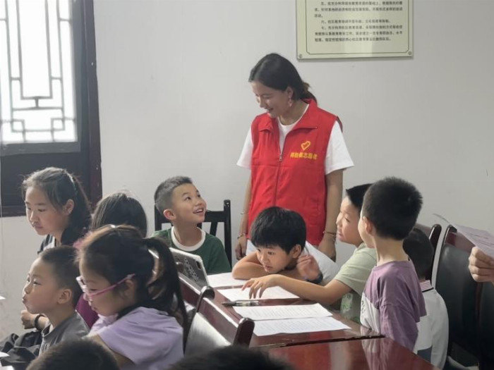 成理学子奔赴泸县，感悟红色传承文化