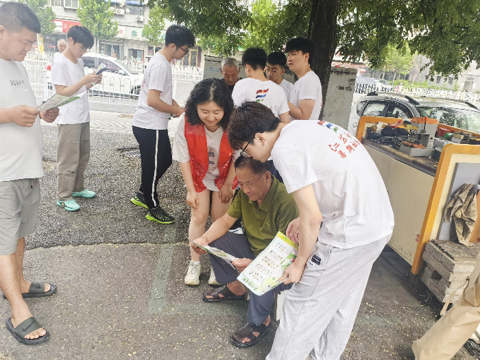 凝聚青春力量 共创文明新风 |江苏师范大学：做好垃圾分类 守护绿水青山