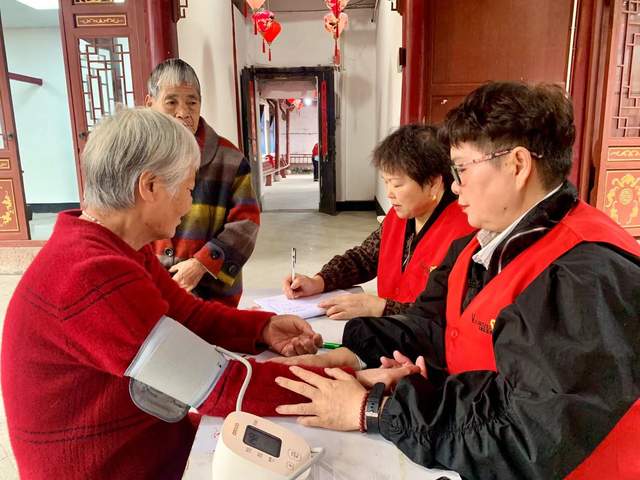 生命接力 大爱永恒｜永康市红十字志愿服务活动进“雷锋广场”