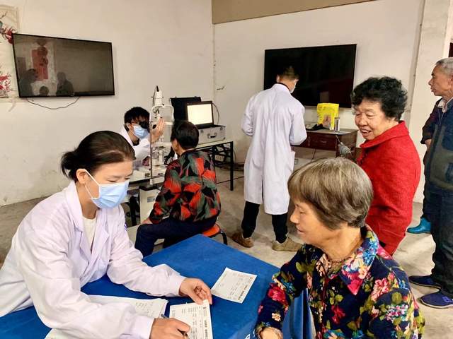 洒向人间都是爱｜永康市红十字会、红十字医院联合“进乡村 送健康”