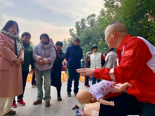 永康市红十字会志愿服务走进西津桥社区党群服务中心