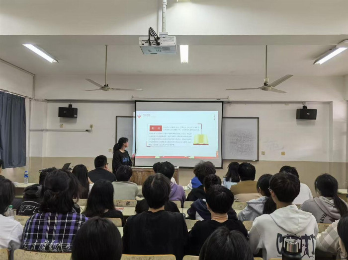 “一站式”学生社区|宠物科技学院开展“弘扬宪法精神维护宪法权威”主题活动