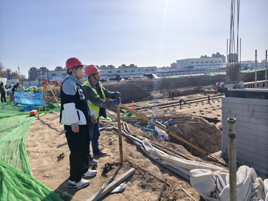 全景“返家乡”|他们深入物流中枢、交通动脉与民生街巷，解锁家乡基建“新成就” 东林土交学子在行动