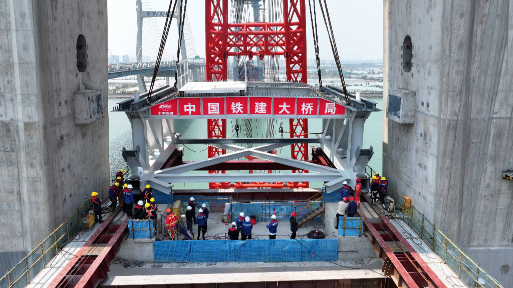 Shenjiang RailwayModaomen Bridge is  accelerating