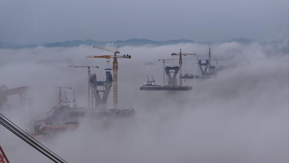 Qinglongmen Bridge Superstructure Construction Begins