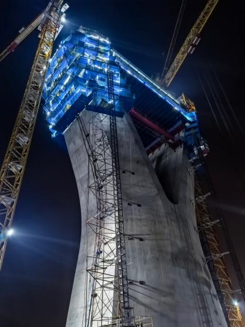 Qinglongmen Bridge Superstructure Construction Begins