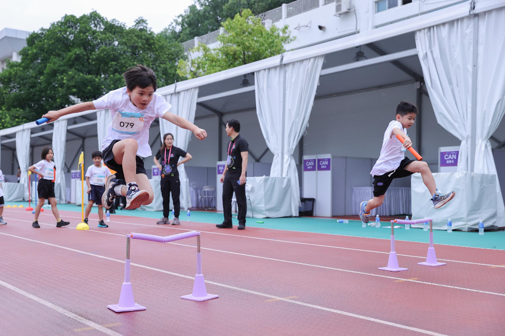 世界田联少儿田径环球接力赛活动在广州天河体育中心成功举办