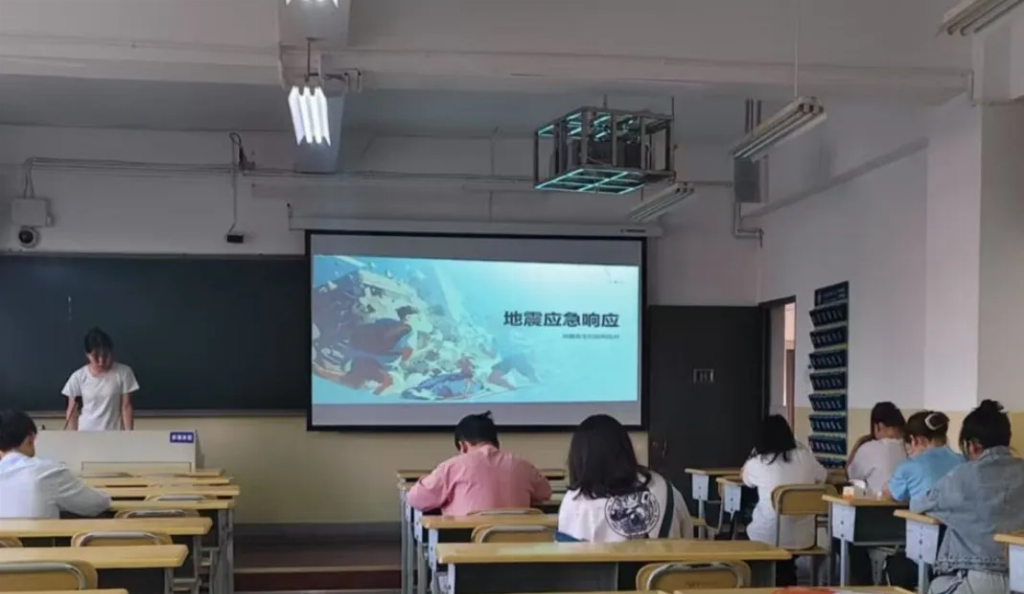 “血同脉·爱同行”之防震减灾宣讲活动