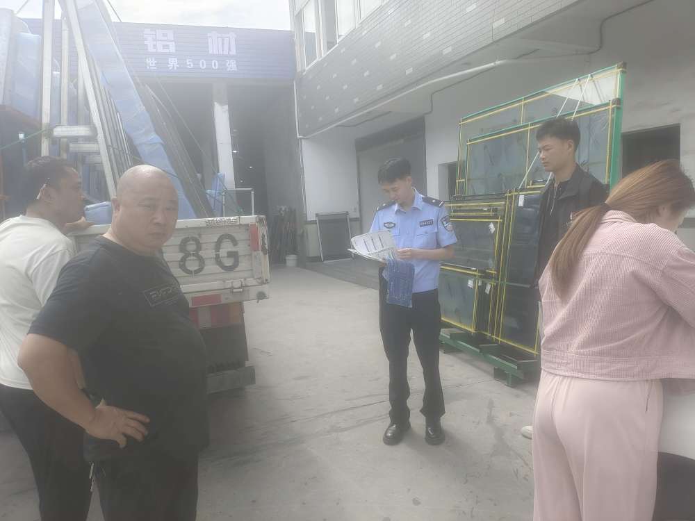 反诈宣传进企业 警企共筑“防护墙”