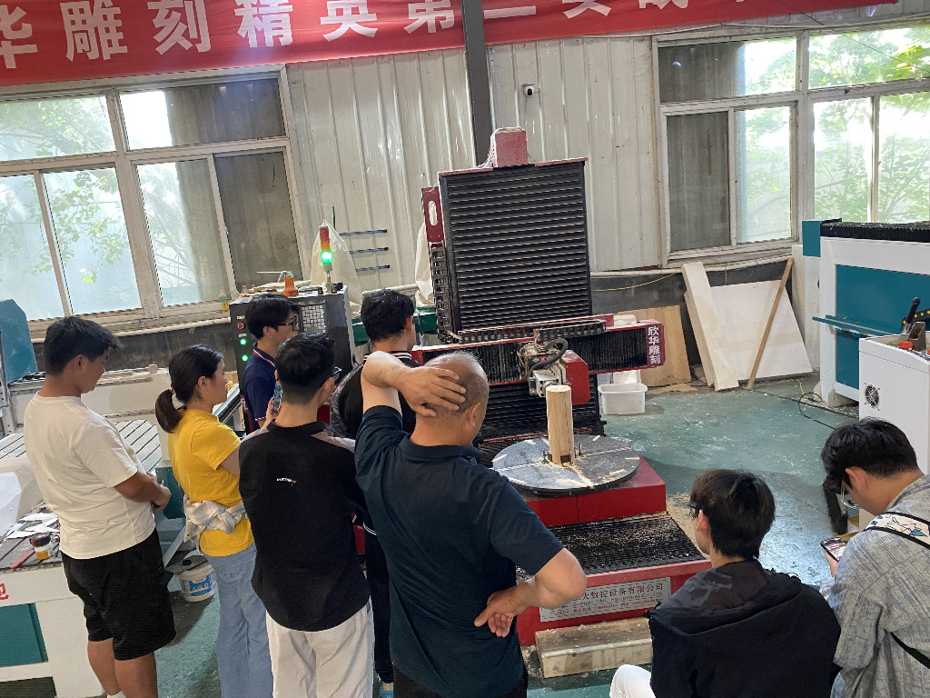 线上网课 VS 线下实训：学雕刻该选哪种模式
