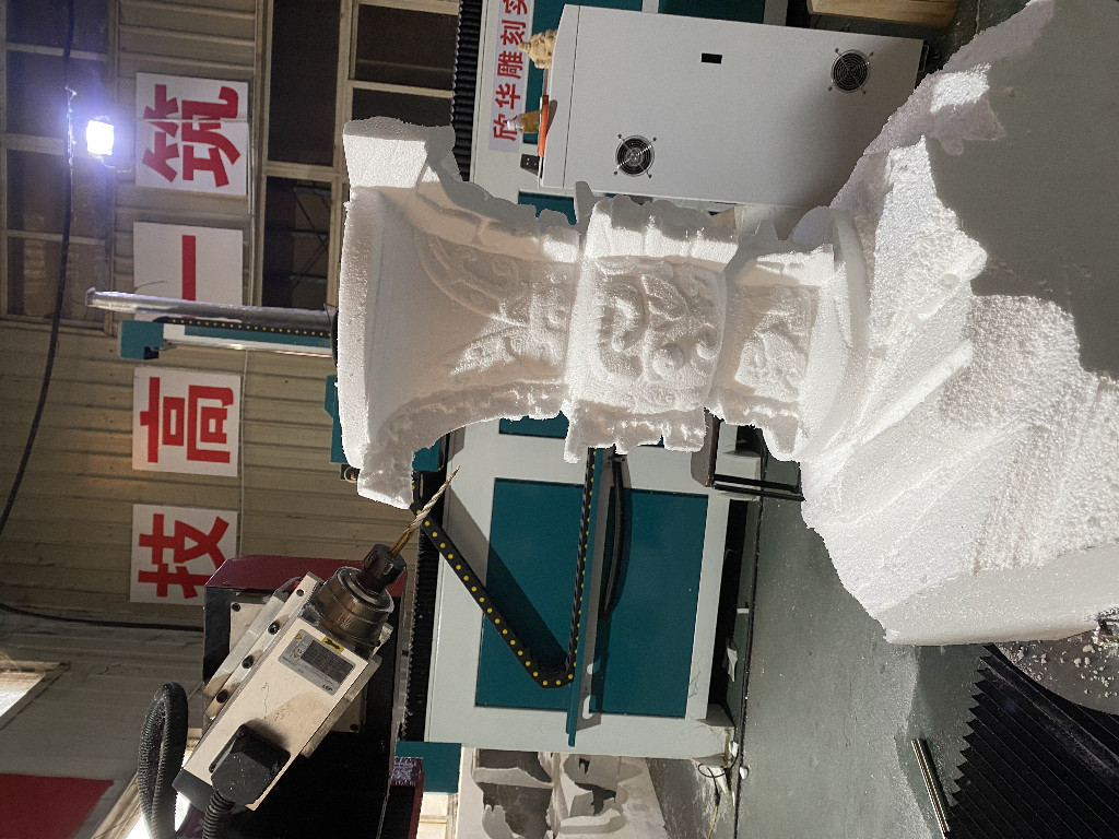 选雕刻培训机构到底看什么？师资、设备还是实战模式？