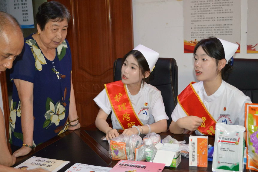 三下乡|温暖传递,健康同行--“梦飞天使”志愿服务队