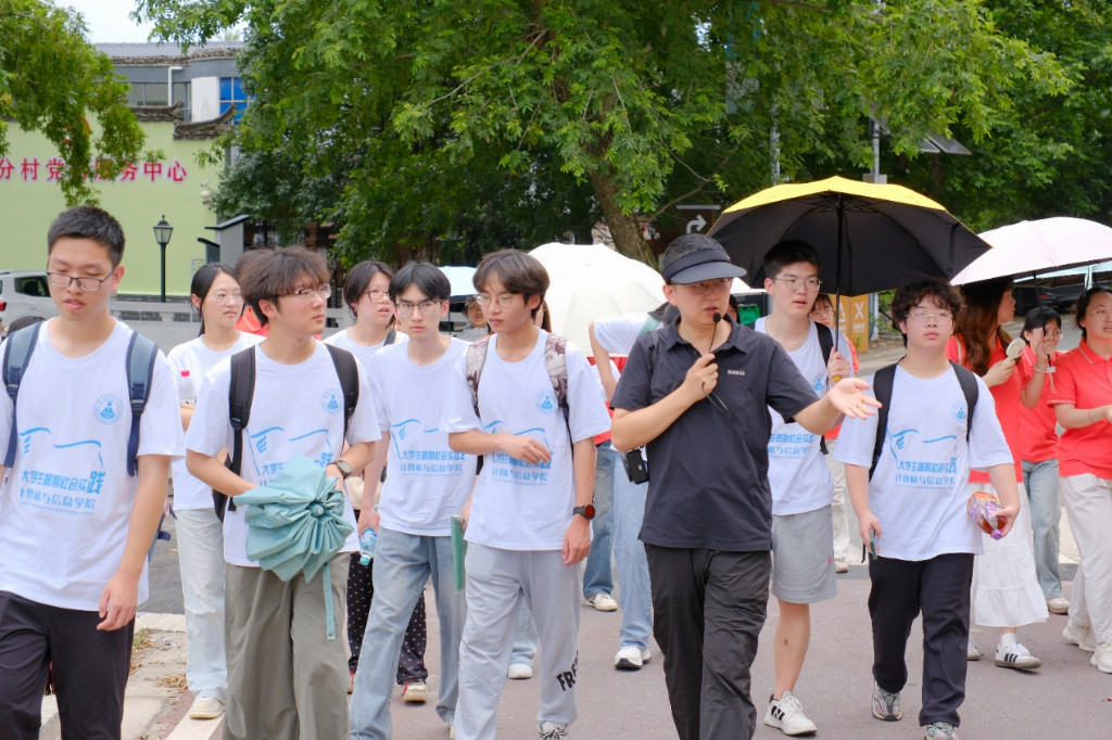 代码续写红色记忆——安徽师大学子用数字技术激活红色文化基因