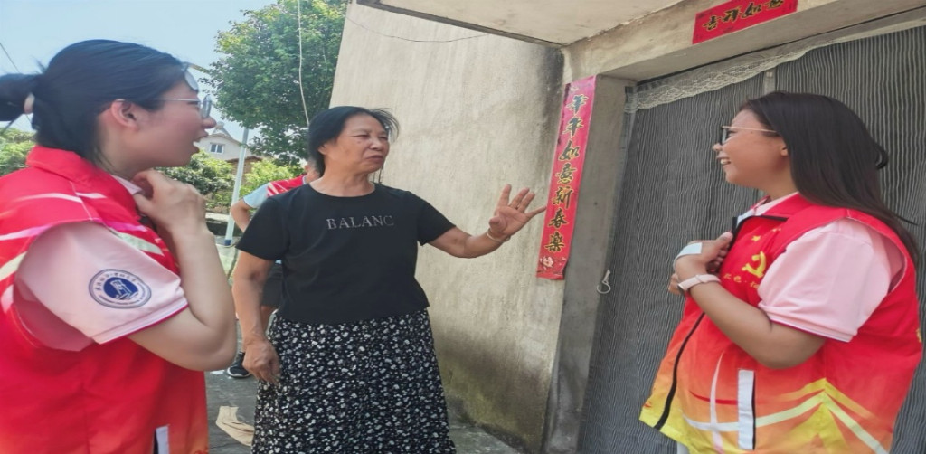 红色精神润乡土 青春聚力助振兴