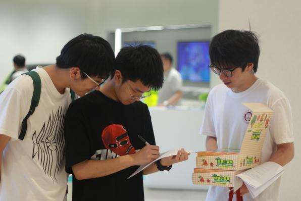 以爱为墨，绘童心成长图景——温州医科大学巾帼筑梦暑期社会实践团成长护航记