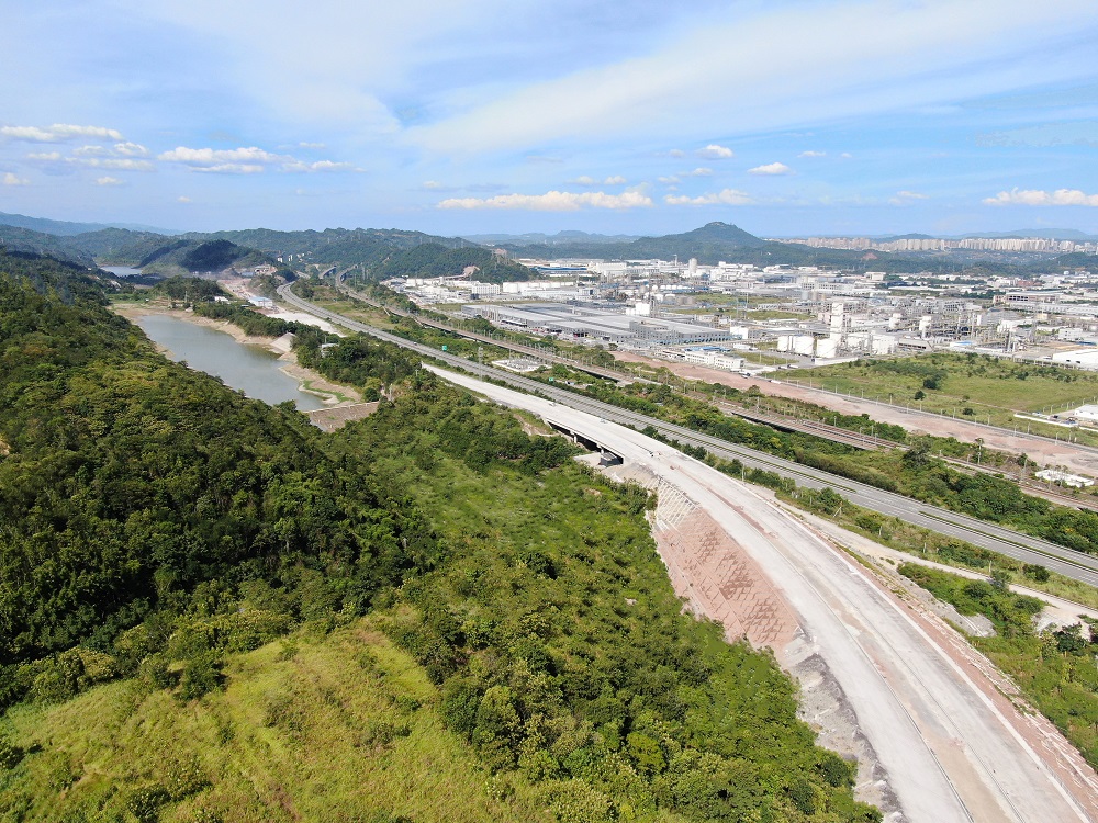 20250827-抓进度、抢工期 江长项目(长寿段)施工建设稳步推进-牛万乾 (4).jpg