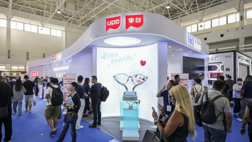 LIPO李白眼镜携新品亮相2025北京眼镜展，以爱与专业守护孩子光明未来