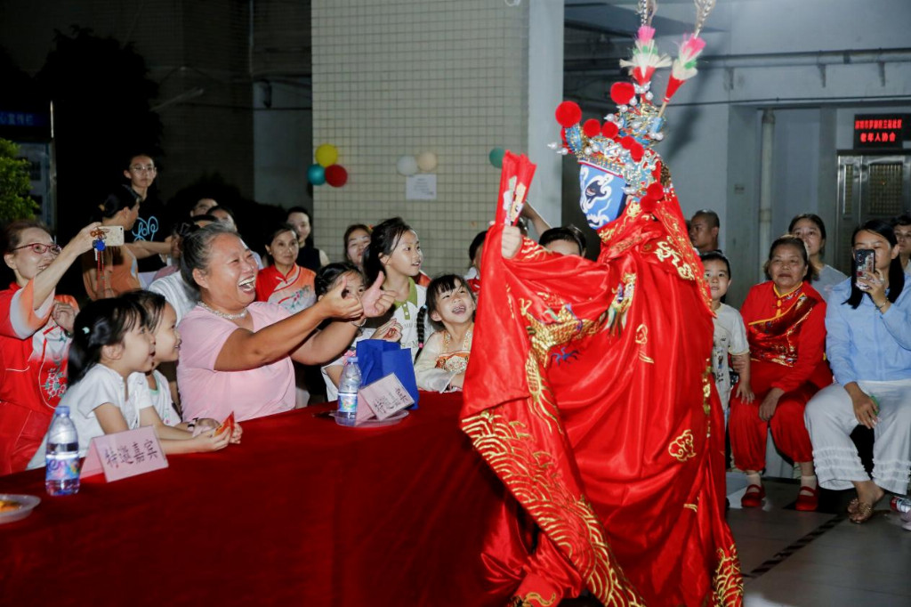 月满映家园 邻里共欢庆丨世茂服务丰湖大厦中秋游园暨文艺汇演圆满落幕