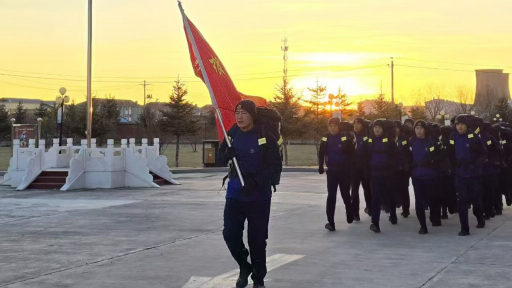 傲雪凌霜磨意志，从严施训践忠诚