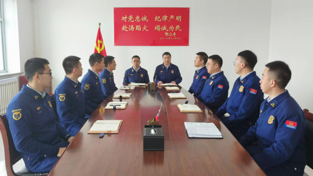 战风斗雪 精武强能｜以演促练强本领，严阵以待战冰雪