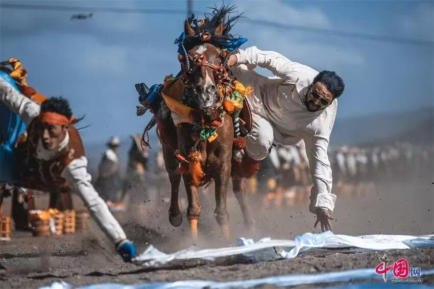 文德诺布：从“玉树第一飞人”到文旅推广“全能局长”的飞翔之路