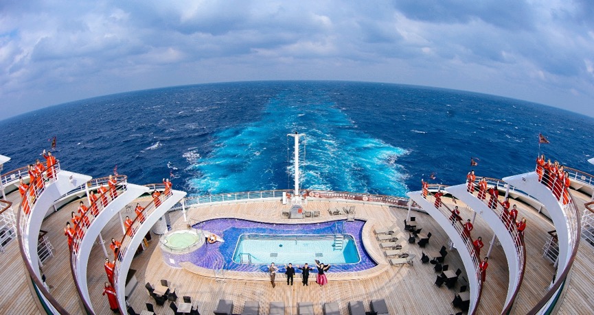 2025世界夫人全球总决赛海上大秀 绽放女性力量