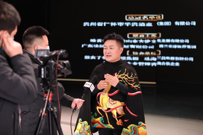 2025世界夫人全球总决赛海上大秀 绽放女性力量