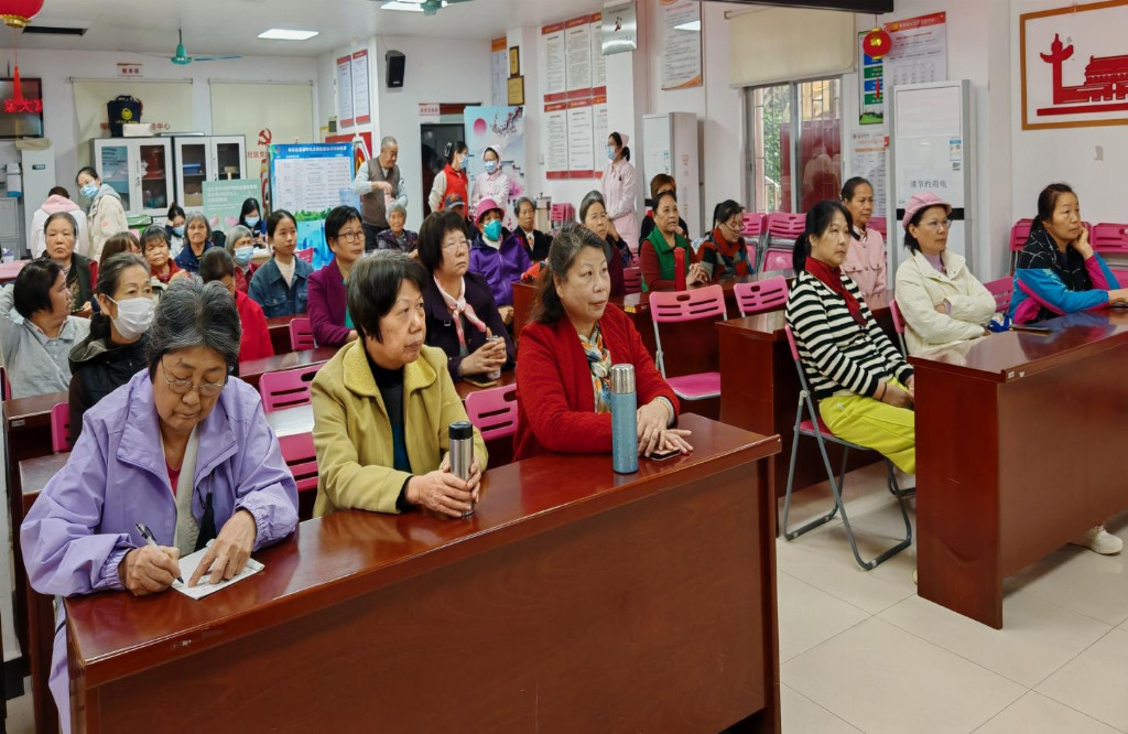 花城街：新年第一课，分类新风尚