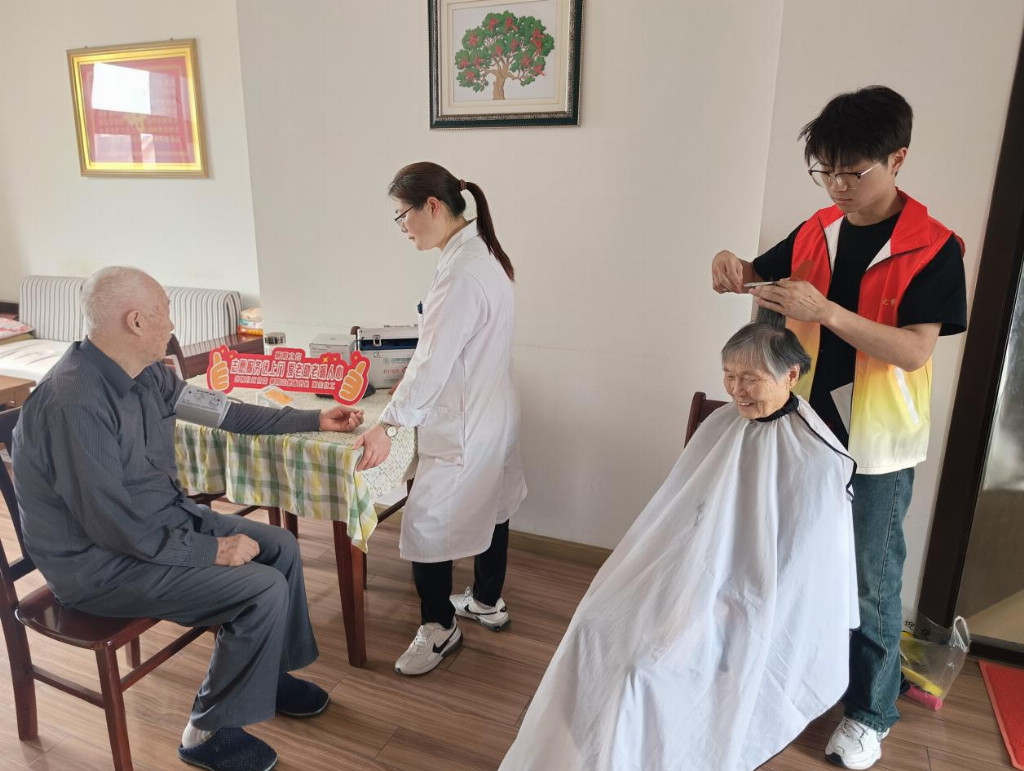 合肥经开区莲花中心丹霞社区党委：党建引领打造基层治理新格局