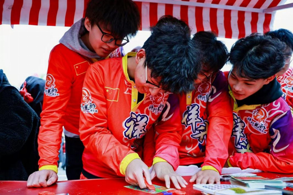 体彩骏马送福来 健康公益伴你行— 体彩新春季活动亮相2026内蒙古体育庙会