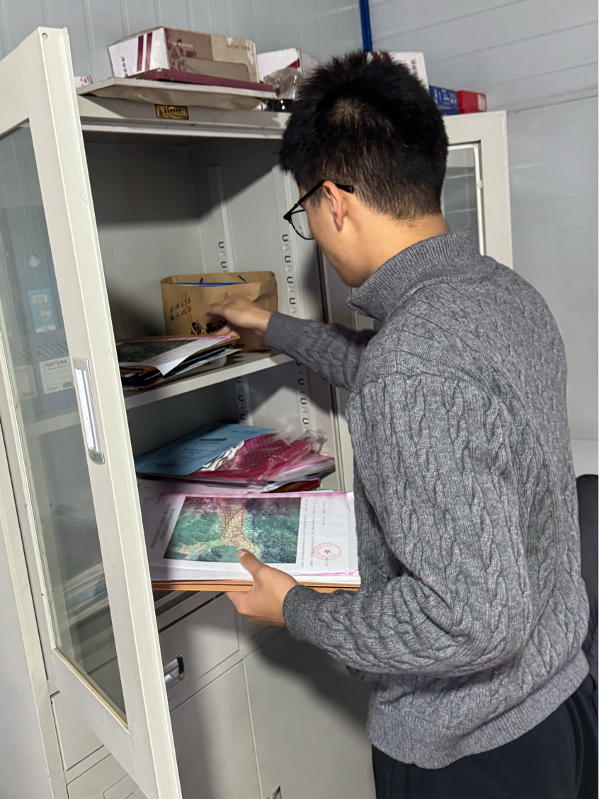 返家乡践初心，青春建功在基层