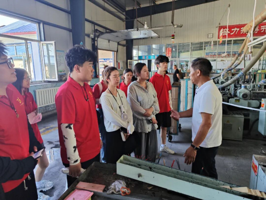 绘就乡村美，创意筑新程