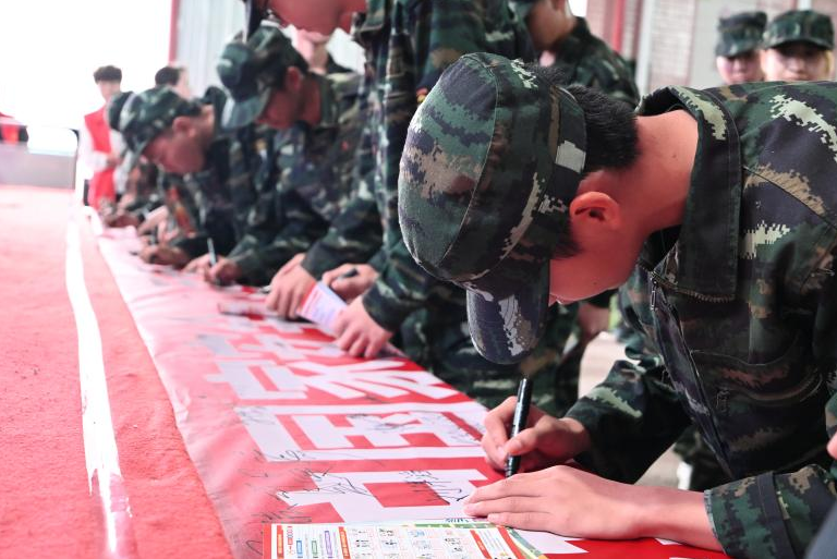 486e51cc862d0cc4a48d16a1d13e1fb6f90827e8316598af31abfe9a97afac6a