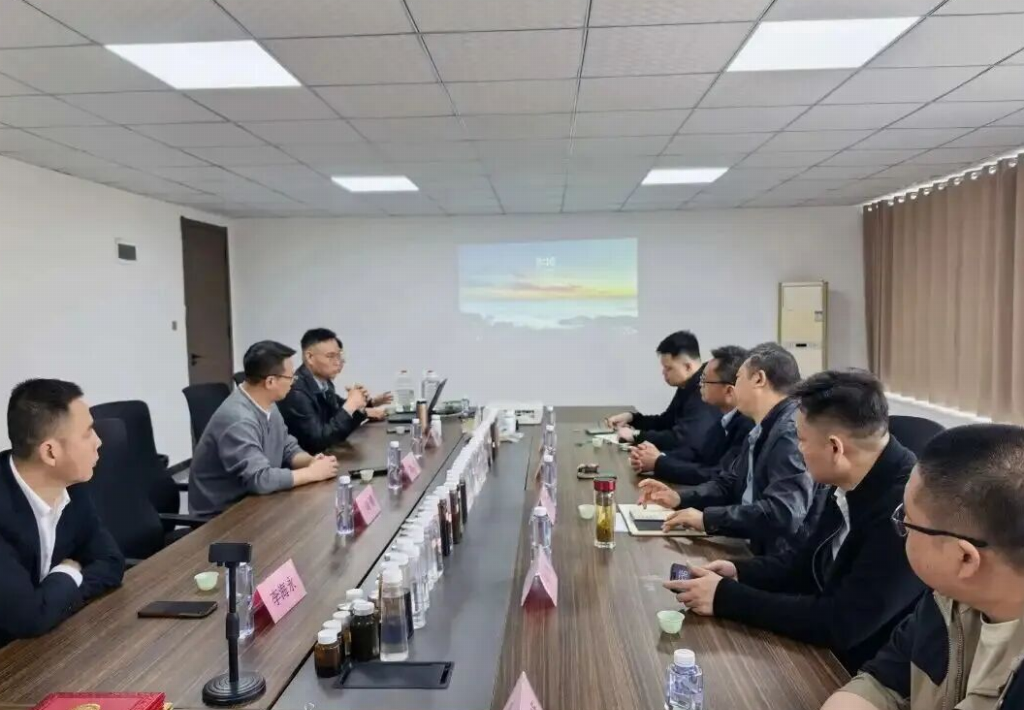 3d7824ca4d26c7b9f220085a3335583d0f4de13b64338bf776abba13f9d45eef