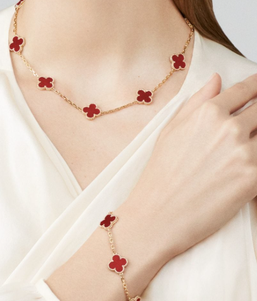 d22ff87b7bffa39131e08499ab7980527c4cae2a7b39f975d551d70ba35f664c