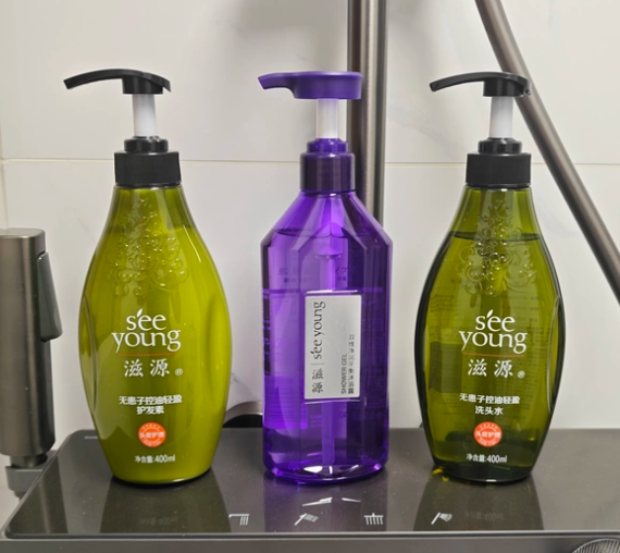 07e305097b81b3ec08b9aacfeeb3a2f68ccdd83a68f617e687f01b619b54f410