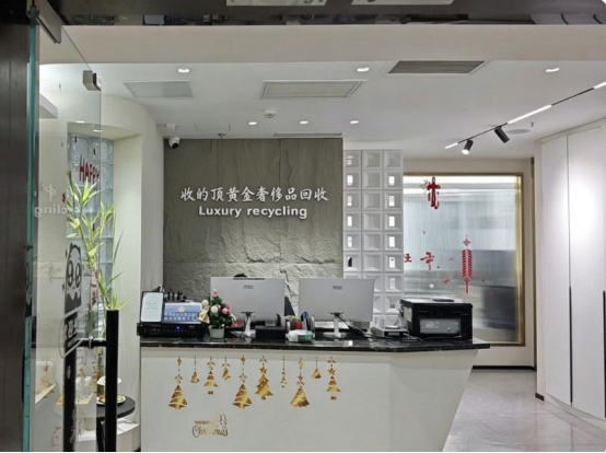 d57dae66014cd8373138503dd1e20ef2819ffb6ab7b0ff997fde33e5a4a8f27c