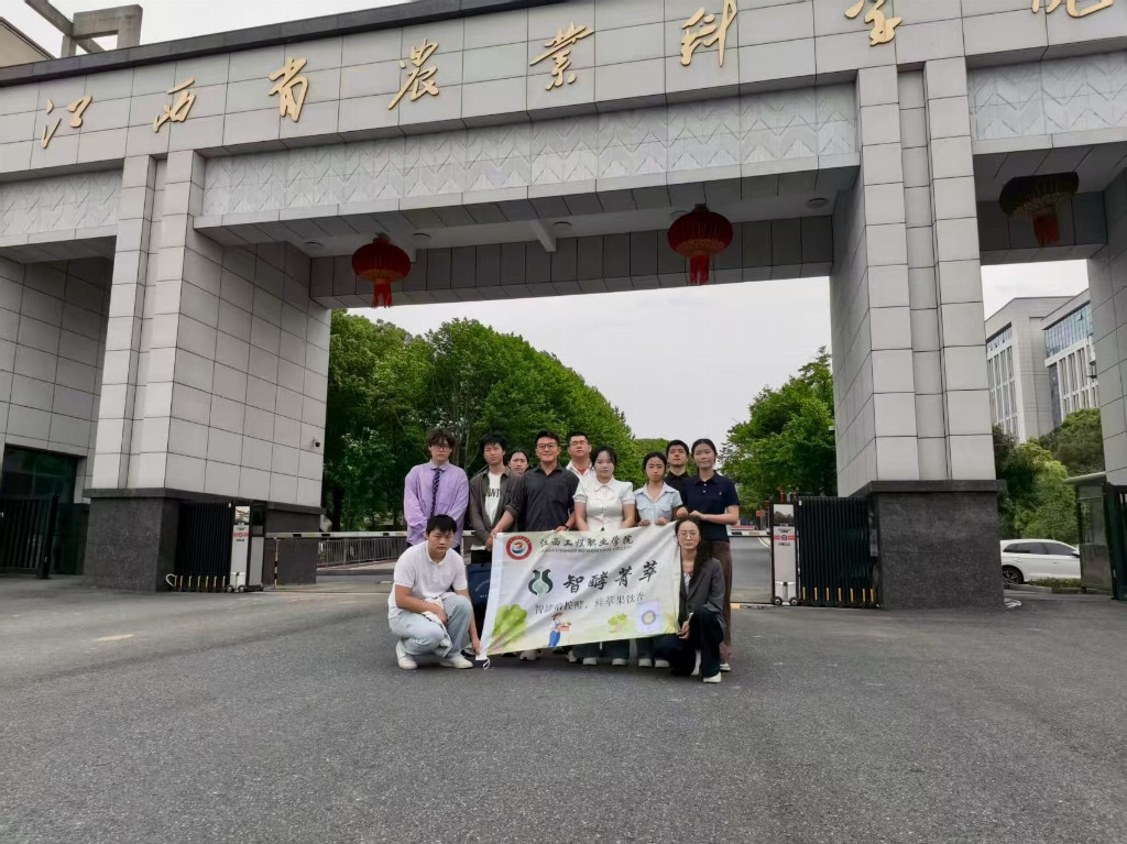 2b4dcb5e27f5e894dcdb2095613bcd732f28001e4efb2f4d59bac82bb9ae62fb