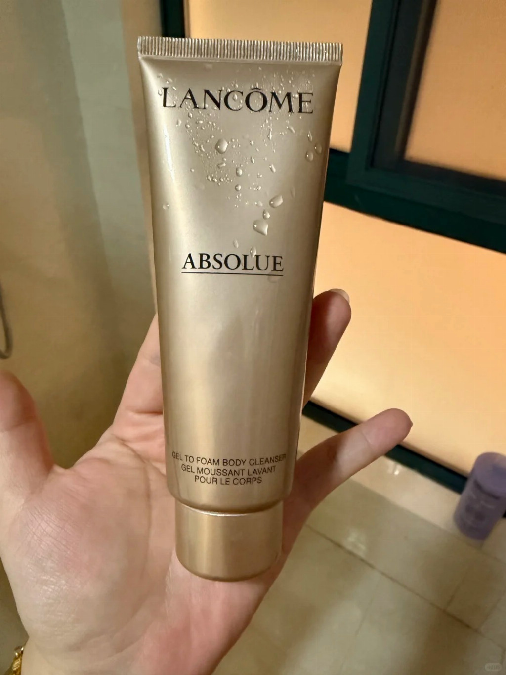 e842163ae3b639a94f5d54639f381b9761143f8695067eea47d73e816f173806