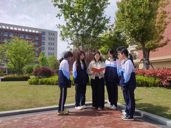 ba0185fb2625c25cb074c6eacbb6a9d4c7dfe2431dfbf8a22885e8d03706183b