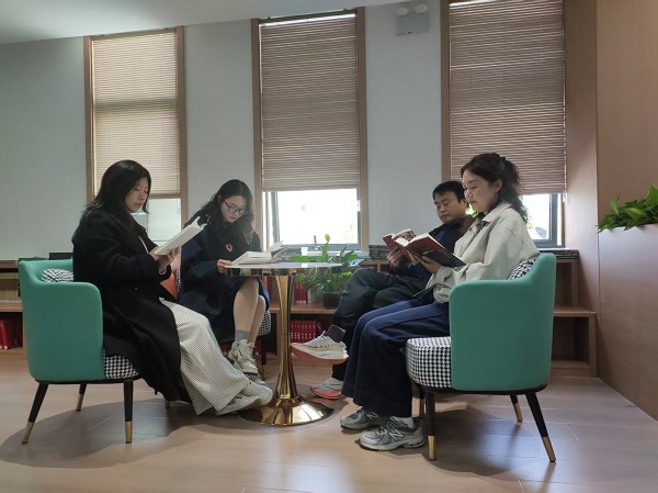 e817841dfd74719c2852827693b614f5e6b7c0e5cb10d3a7373289c2e87c9940