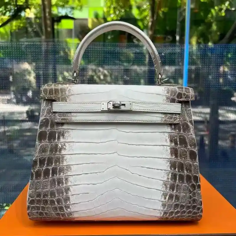 988d13c89c220e129bdeafc2e4bee8e0ec1d2fec57d88cdf8f1d1dd83d00c2a6