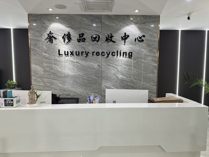 f0de925b9529441c33a2d09a2a21b37f82485f272ea276d35ab3d53437af38d5