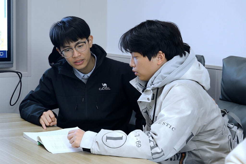 42524e9d8e9fef1f4c856202d23ecce473e78f15304475e3909568674bb50599