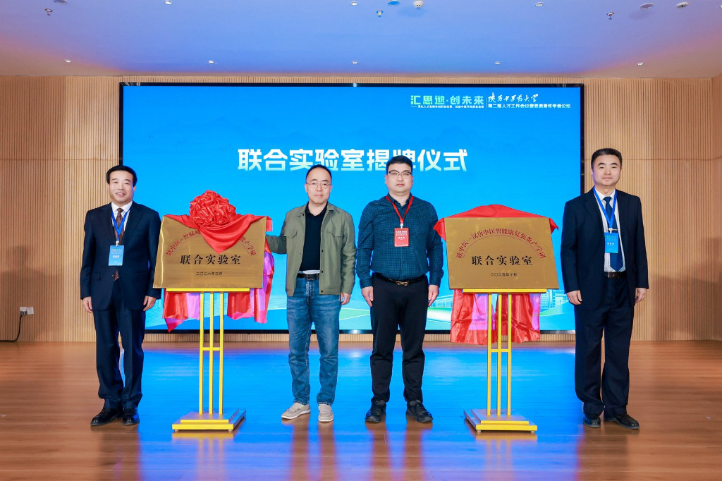 d23cf15b8214b9987e56b40e6fab5cc45d7ef26e13c3ad0101ad80db377f0218