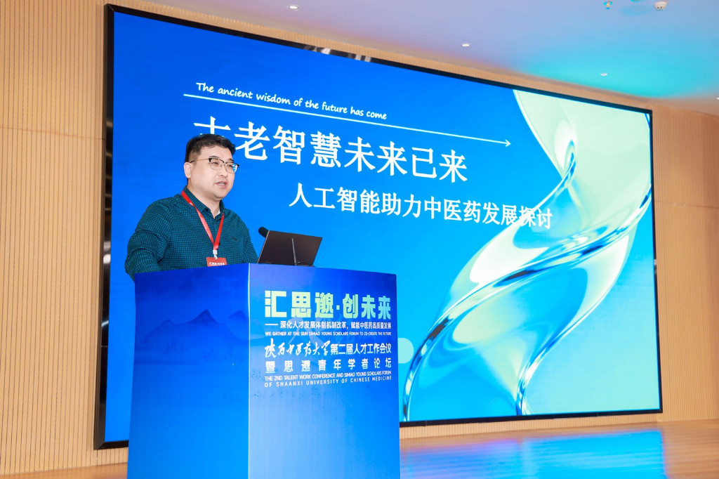 990099737627b27f60f2b17acc21833484587eeac640fbcda34ad0514594b911